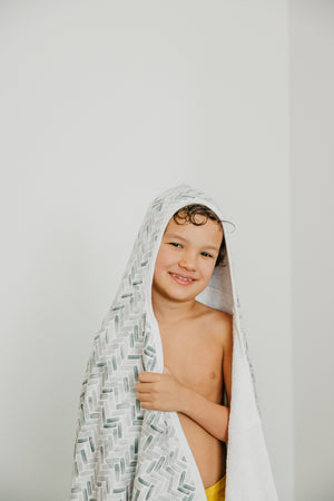 Premium Big Kid Hooded Towel - Alta